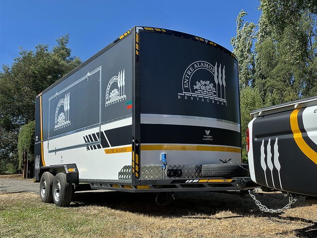 Trailer Entre Álamos fabricado por Vantaggio